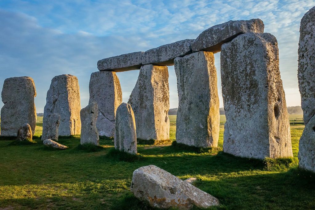 London: Kleingruppentour Stonehenge und Bath & geheime Stätte