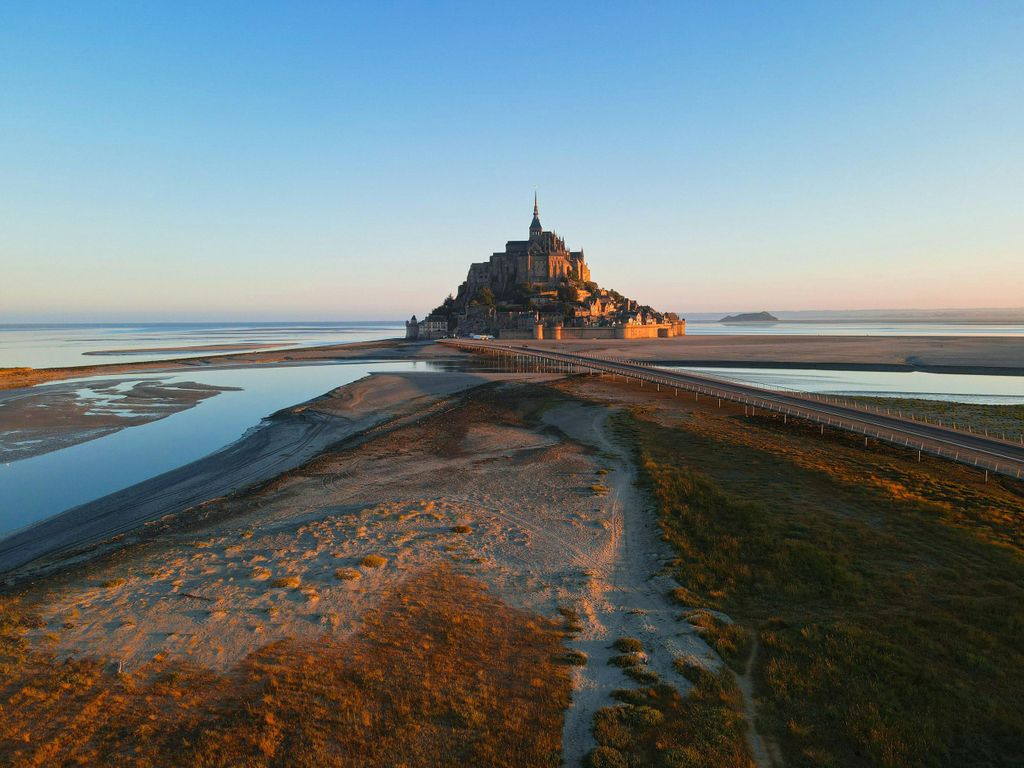 Bayeux oder Caen: Mont-Saint-Michel & D-Day – private Tour
