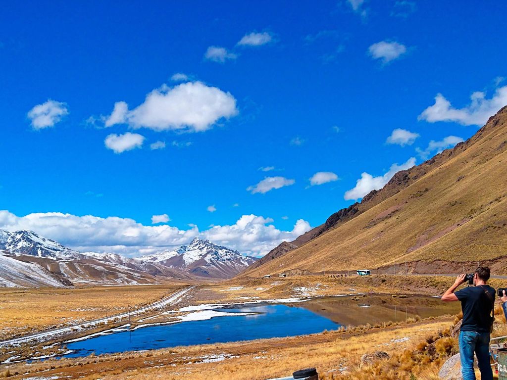 Sightseeing-Bus von Cusco nach Puno mit geführten Stopps & Mittagessen