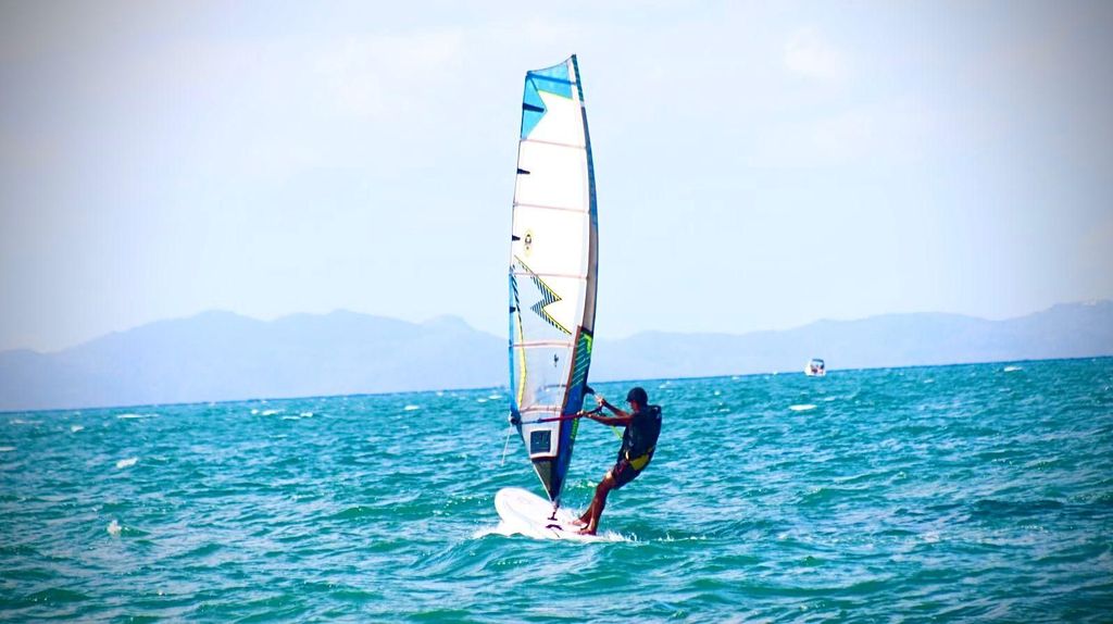 Windsurfunterricht in Florianópolis, im Norden der Insel