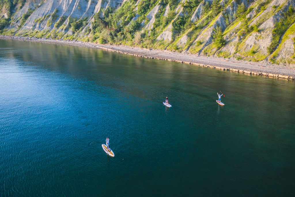 SUP-Abenteuer: Paddle durch die magische Mondbucht