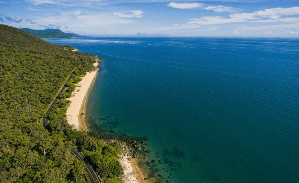 Cairns: Gemeinsamer Flughafentransfer zur/von der Stadt und den Stränden