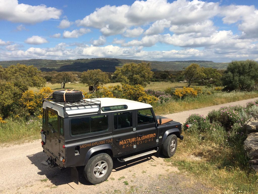Alghero: Natur, Kultur und atemberaubende Aussichten Tour mit dem Jeep