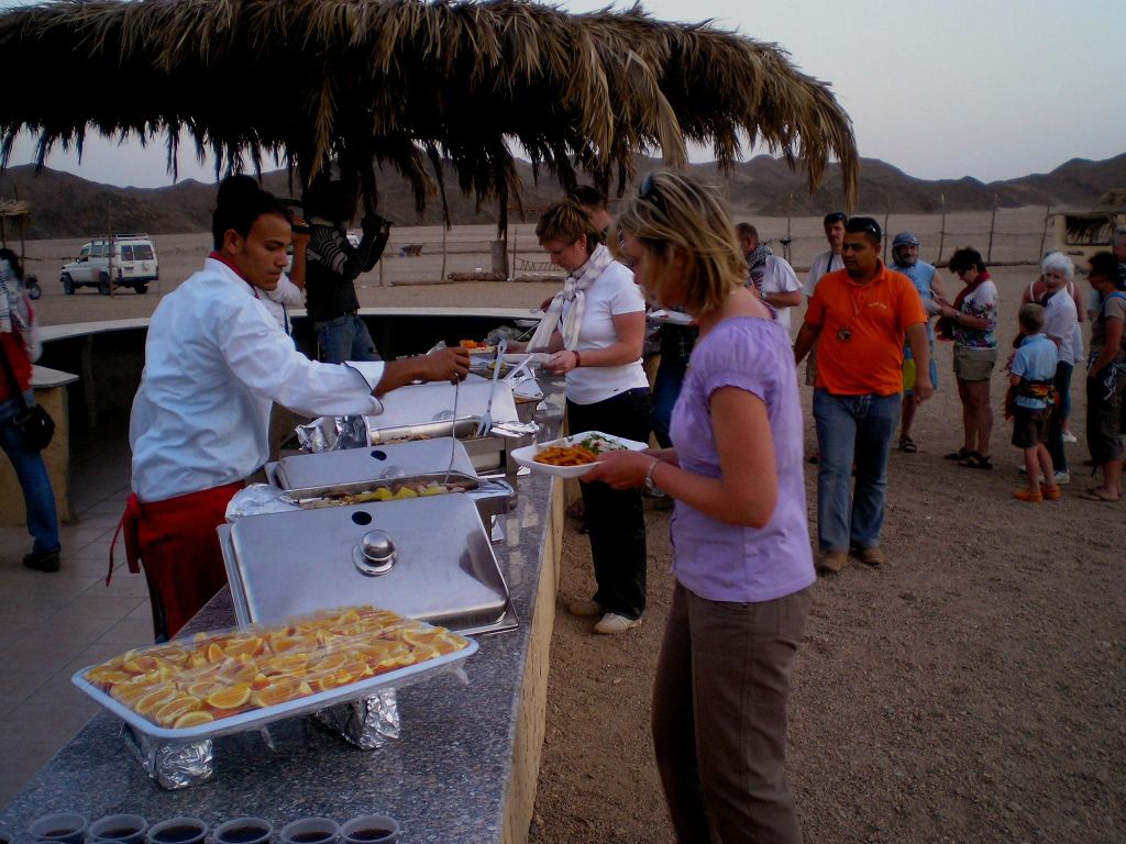 Marsa Alam: Sandbuggy-Abenteuer mit Kamelreiten & Abendessen