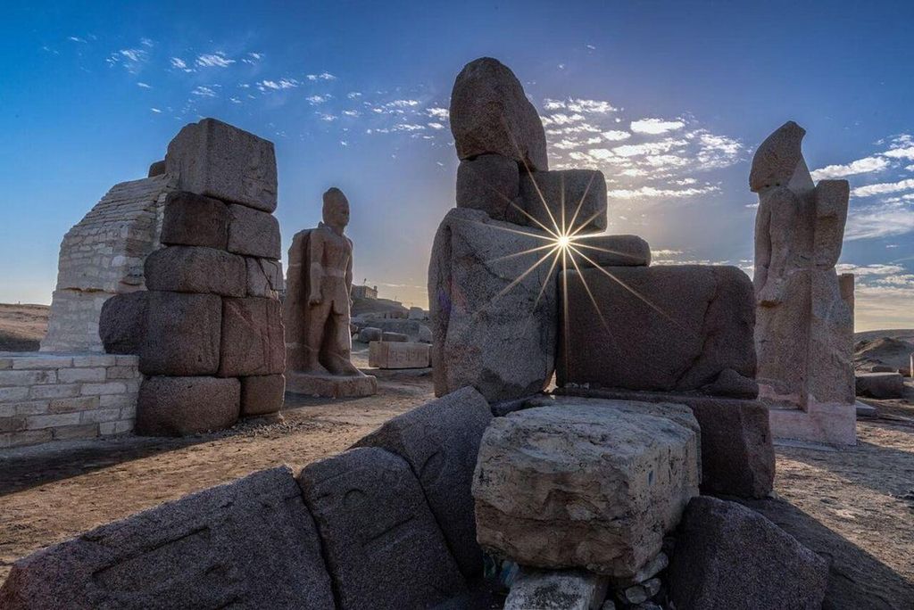 Von Kairo: Tanis und Bubastis mit traditionellem Mittagessen