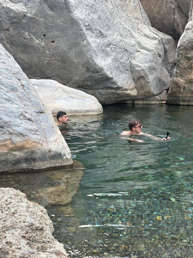 Geführte Morgentour: Wadi Muaydin und Birkat Al Muz (ca. 4 hrs)