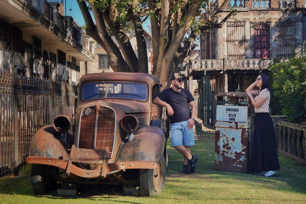 Geführte Tour mit Transfer Campanopolis Mittelalterlicher Themenpark