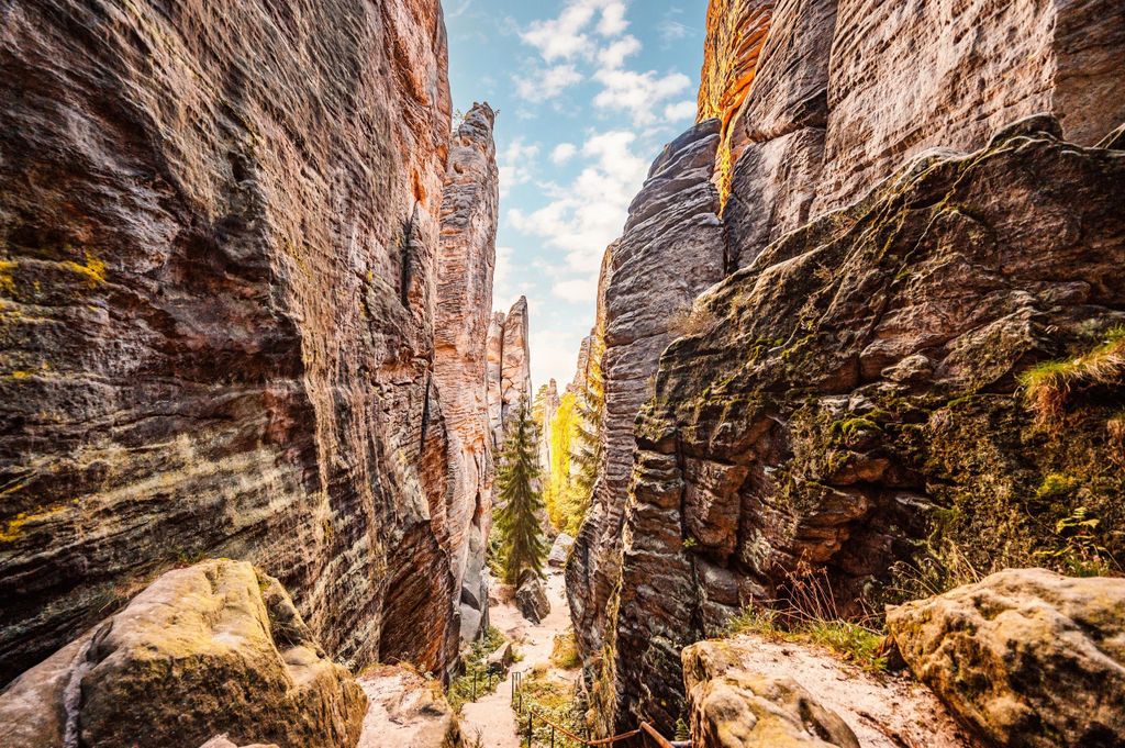 Ab Prag: Wanderung, Burg & Verkostung im Böhmischen Paradies