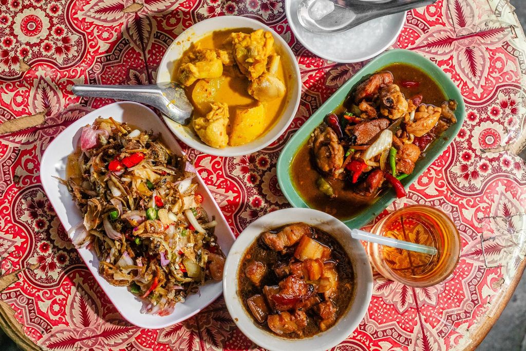 Phuket: Baba Tastes Foodtour mit über 15 Verkostungen