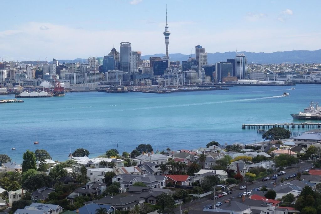 Auckland: Ganztägiger Ausflug von Schiff zu Lande