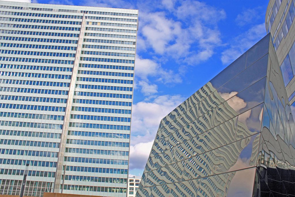 DreiScheibenHaus, Düsseldorf MARCO POLO