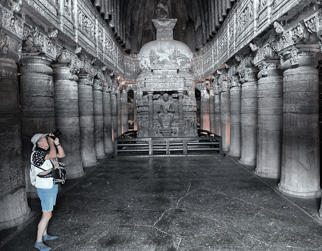 Von Pune aus: Ajanta, Ellora Höhlen und Aurangabad Geführte Tour