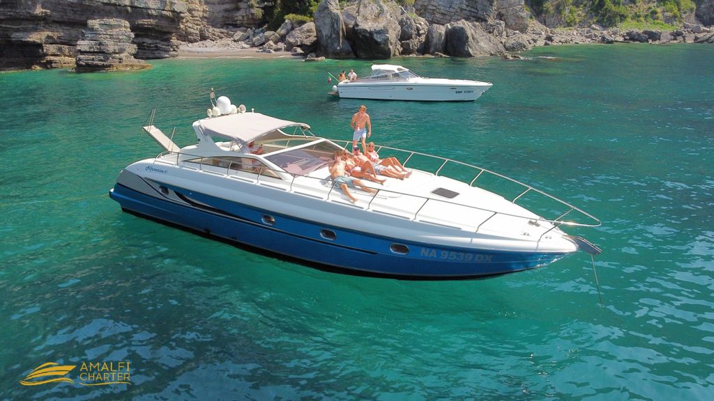 Amalfiküste und Capri: Ganztägige Luxus-Bootstour