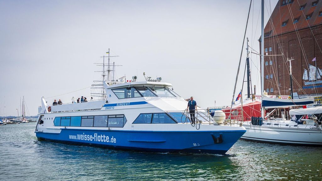 Bootsfahrt von Zingst in die Hansestadt Stralsund