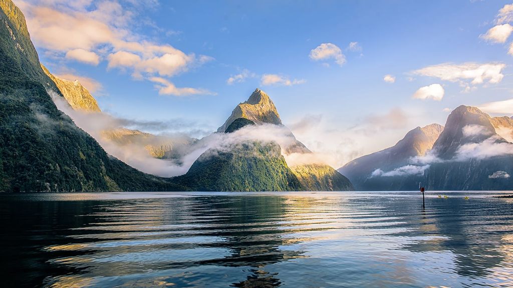 Queenstown: Milford Sound Kleingruppentour mit Bootsfahrt und Mittagessen