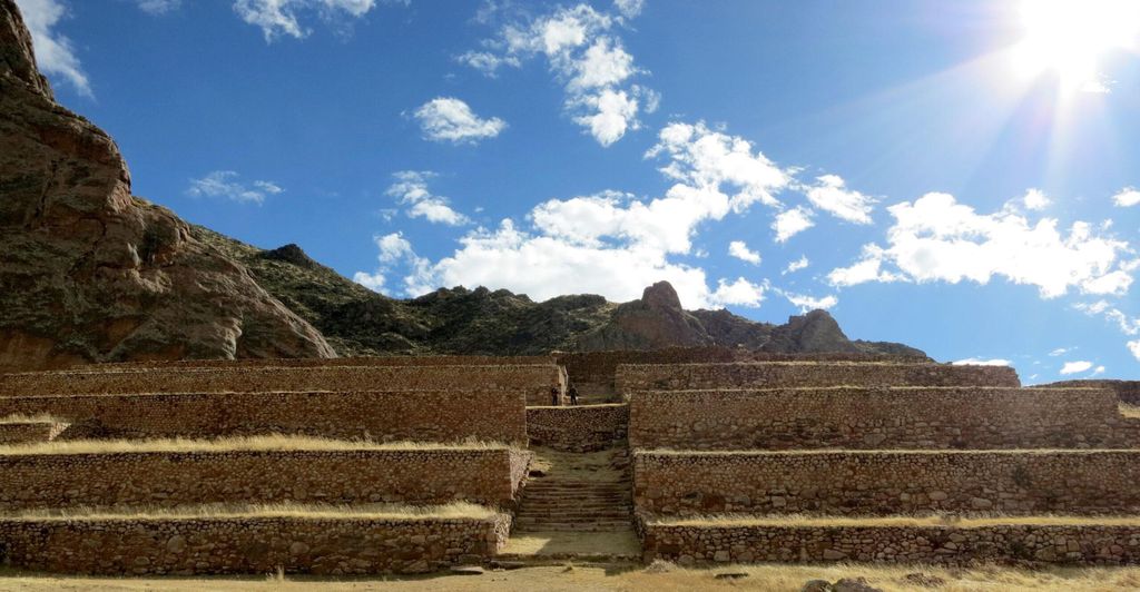 Exkursion nach Lampa, Pucará und Tinajani