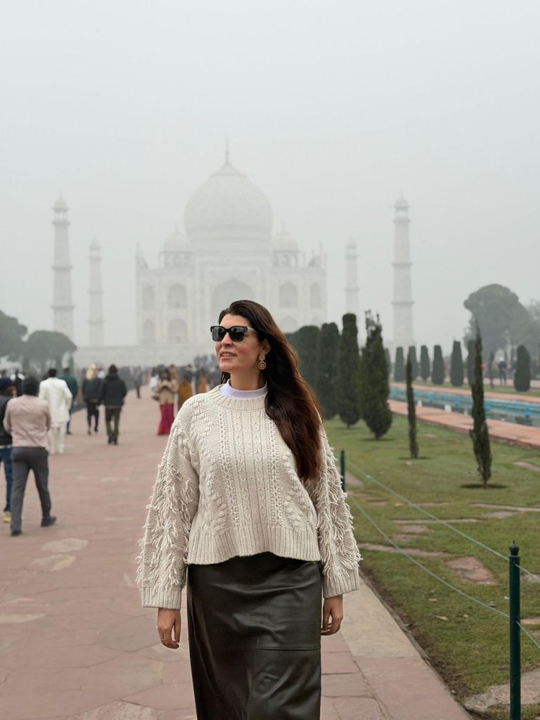 Agra: Sonnenaufgangstour zum Taj Mahal mit Mausoleum (Skip-the-line)