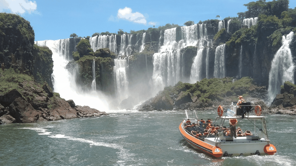 Von Puerto Iguazu aus: Die argentinischen Iguazu-Fälle mit Bootsfahrt
