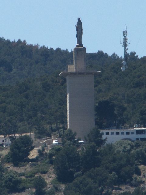 Blick auf das Monument vom Castell Bellver