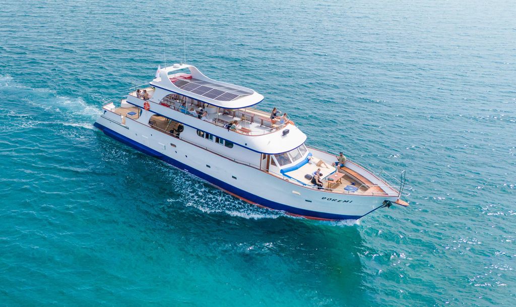 Larnaca-Bucht-Kreuzfahrt mit Schnorcheln