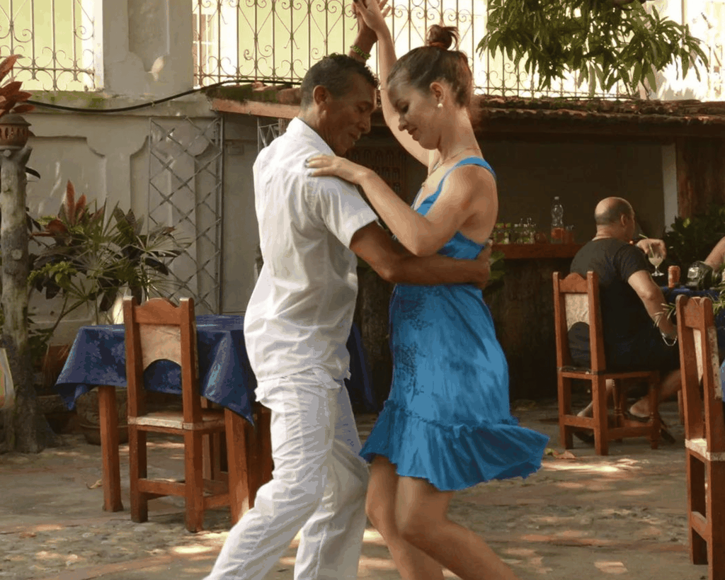 Santo Domingo: Bachata oder Salsa Tanzkurse