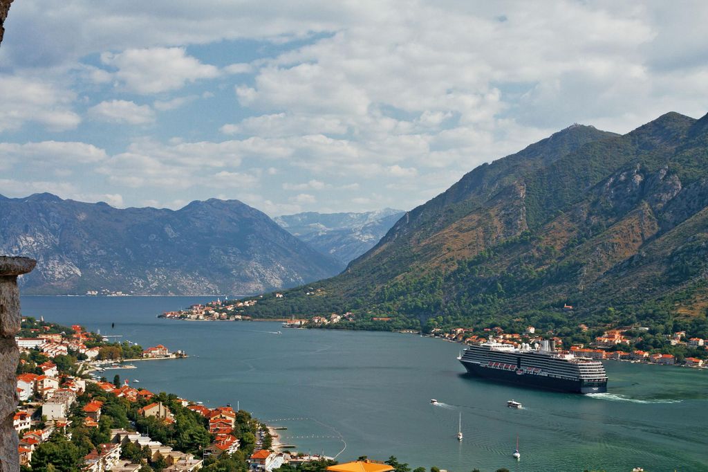 Budva: Kotor, Herceg Novi, Höhle und Lady of the Rocks Tour