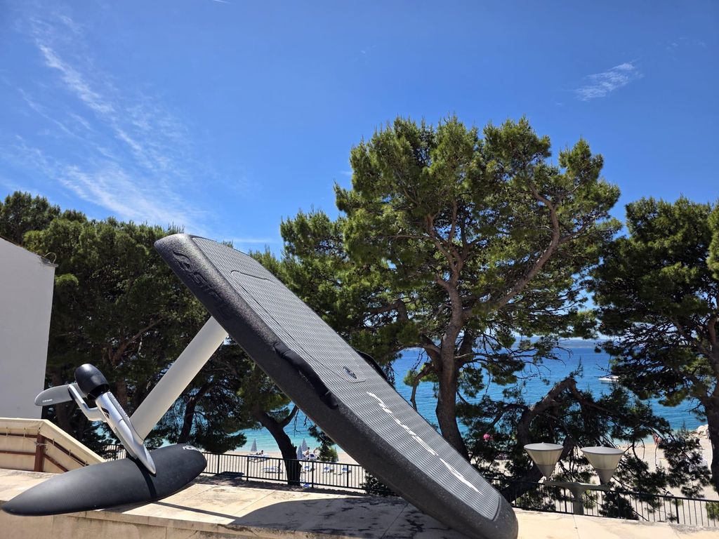 Baška Voda: Verleih von elektrischen Surfbrettern mit Lehrer