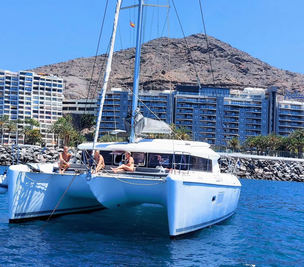 Gran Canaria⛵Private Katamaranfahrt – All-Inclusive-Luxus