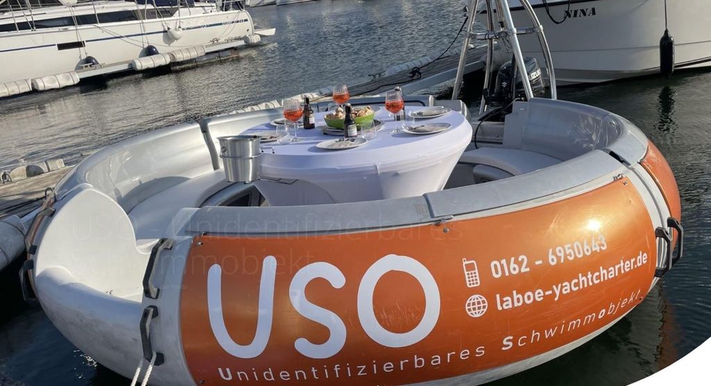 Laboe: Entspanntes dümpeln nach Feierabend auf der Kieler Förde