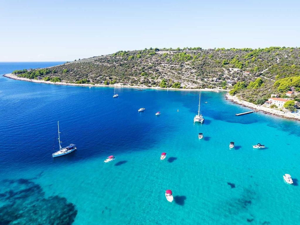 Trogir: Bootstour durch die Blaue Lagune, Maslinica und die Solinska-Bucht