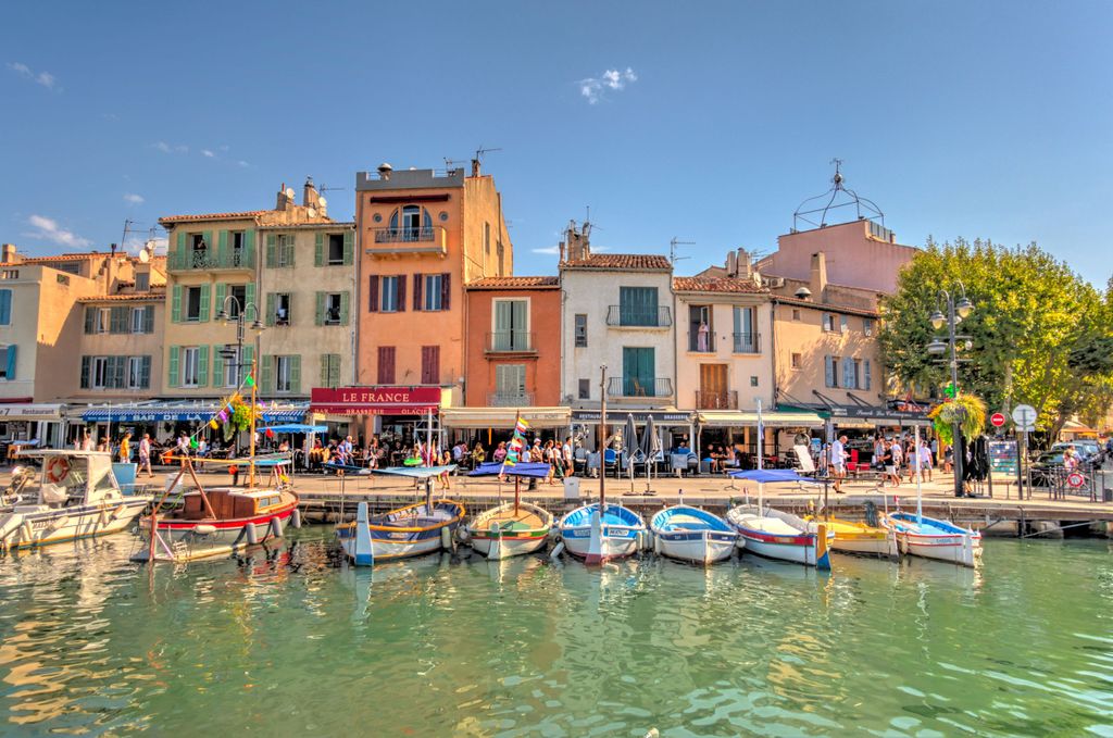 Von Aix aus: Cassis Bootsfahrt & Provence Weinverkostung Tagestour