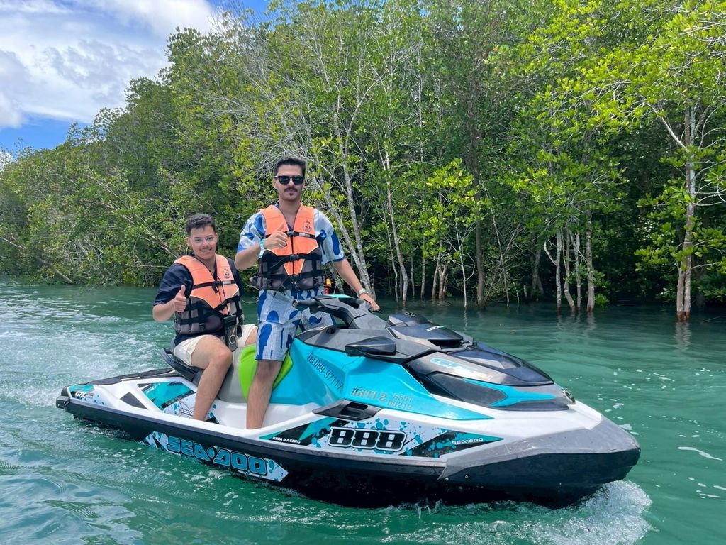 Phuket: Jetski-Abenteuer zu 6 Inseln und Spa
