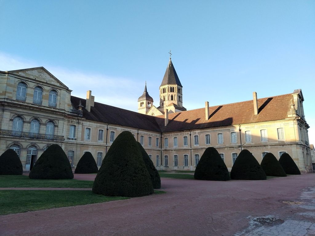 Cluny: Abbey Private Guided Tour mit "Ticket inklusive"