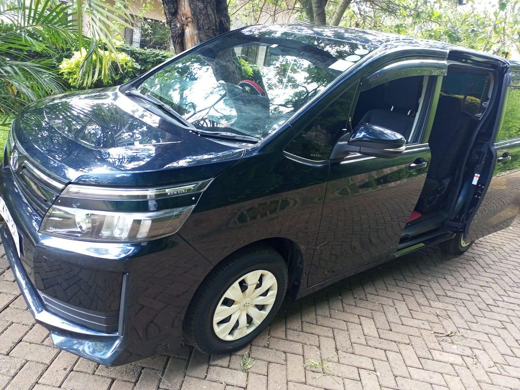 Privater Transfer zum Diani Beach von Mombasa