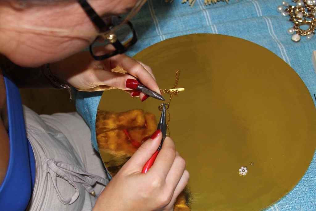 Albufeira: Schmuck-Workshop mit Snacks und Getränken