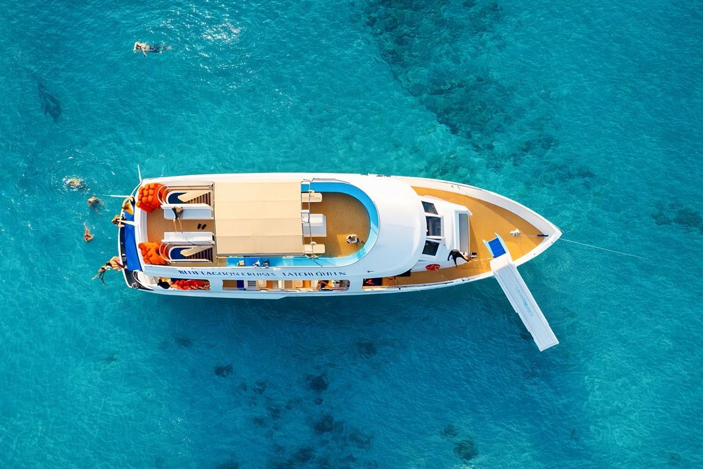 Ab Paphos: Blaue Lagune – Halbtagestour mit Wasserrutsche