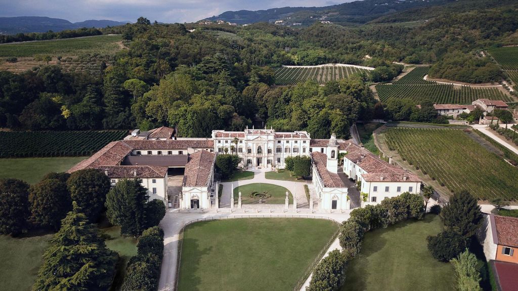 Valpolicella: Führung durch das Amarone-Château mit Weinprobe