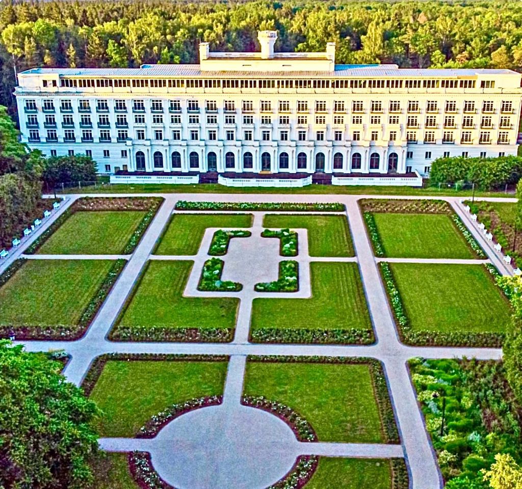 Kemeri N Park, Jurmala, Melnezersee & White Castle Hotel