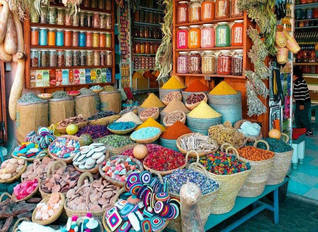 Von Sevilla aus: 2-Tage-Tagestour nach Gibraltar und Tanger mit Hotel