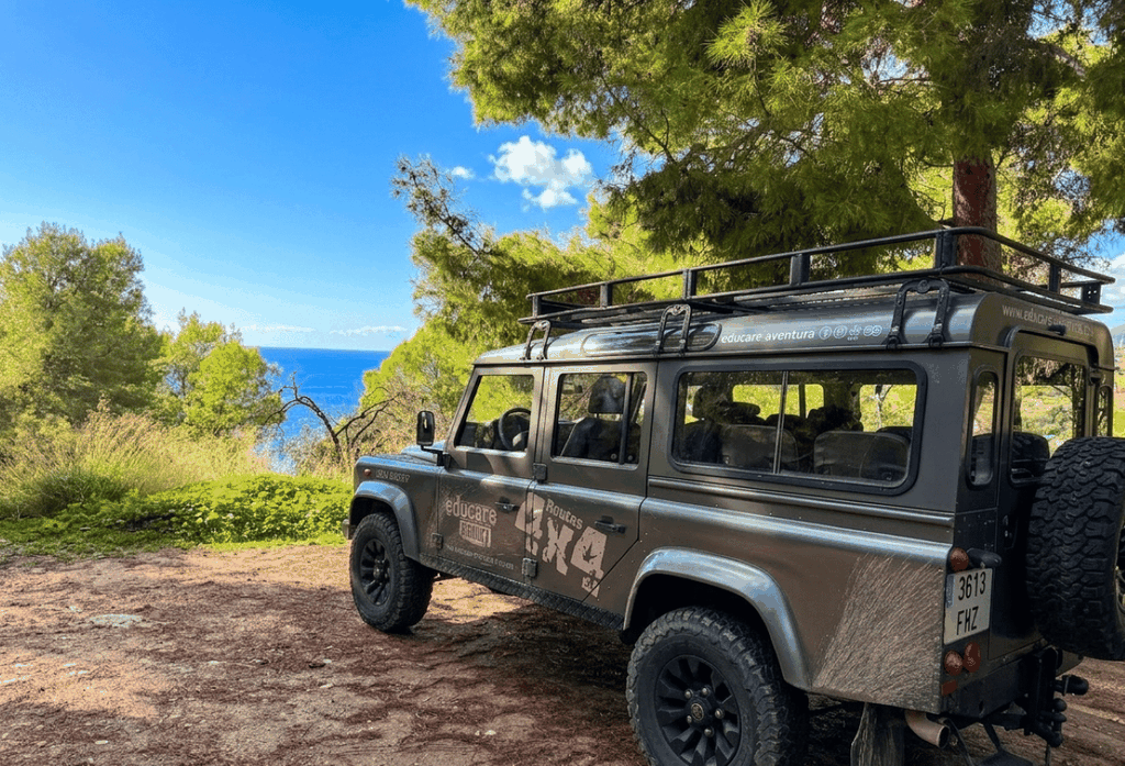 Nerja: Geführte 4x4-Tour – Fuente del Esparto und La Civila + Botanischer Garten