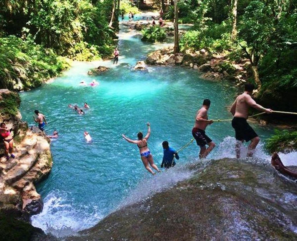 Blue Hole und River Tubing Abenteuer