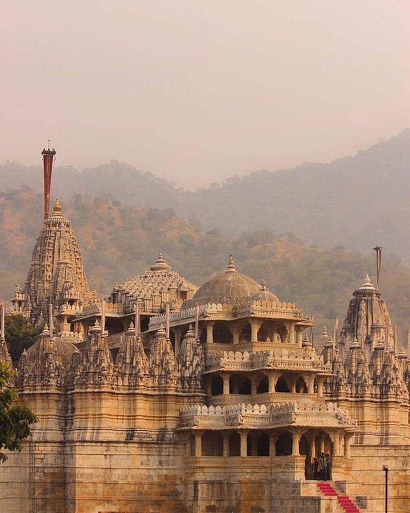 Von Udaipur aus: Kumbhalgarh und Ranakpur Private Tagestour