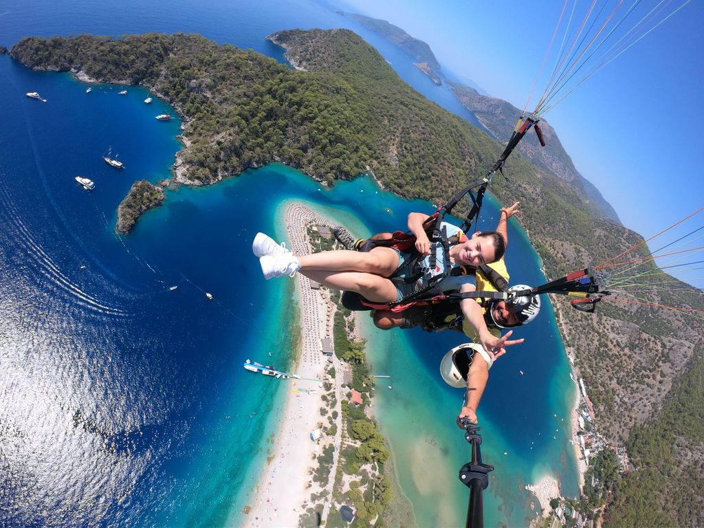 Fethiye: Babadag Tandem Paragliding Flug über Oludeniz