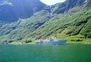 Norwegische königliche Yacht im Naeroyfjord