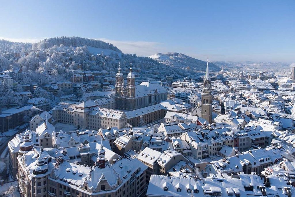 Von Zürich: Säntis, St. Altstadt von St. Gallen, UNESCO-Bibliothek