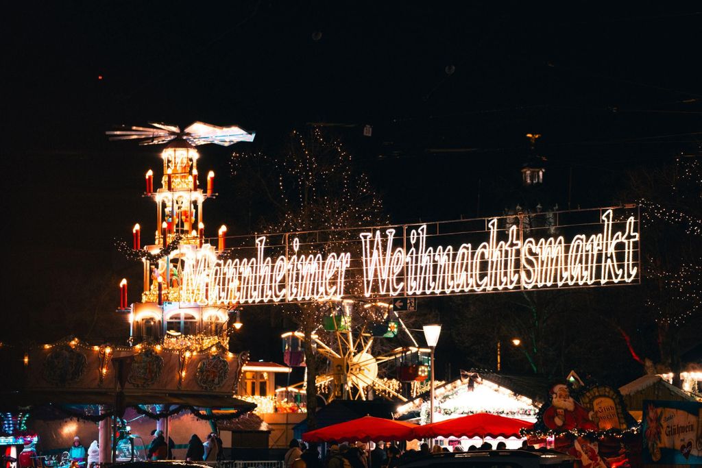 Mannheim, geführter Rundgang: Weihnachtszauber Mannheim