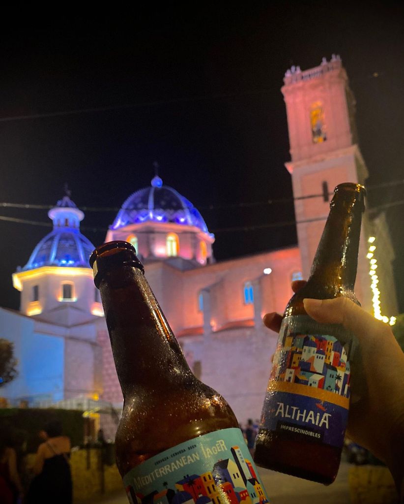 Altea: Wein- und Bierverkostungstour mit Mittagessen