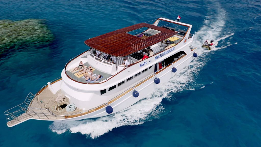 Hurghada, Rotes Meer, Luxusyacht: Schnorcheln oder Tauchen mit Buffet