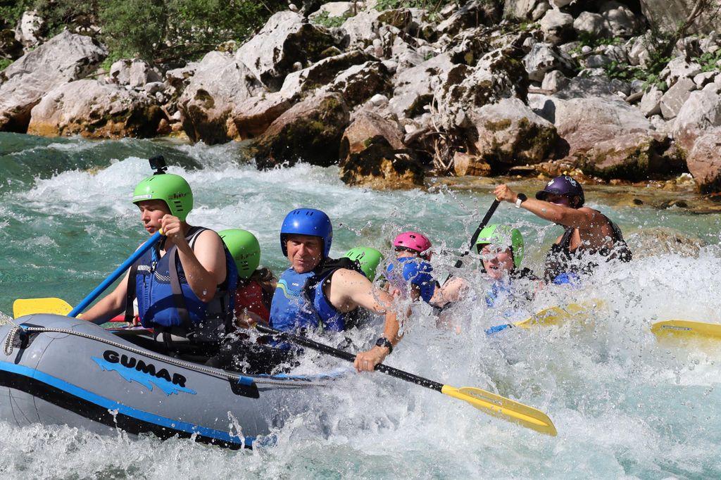 Bovec: Soča River Rafting Abenteuer mit Fotos und Getränk