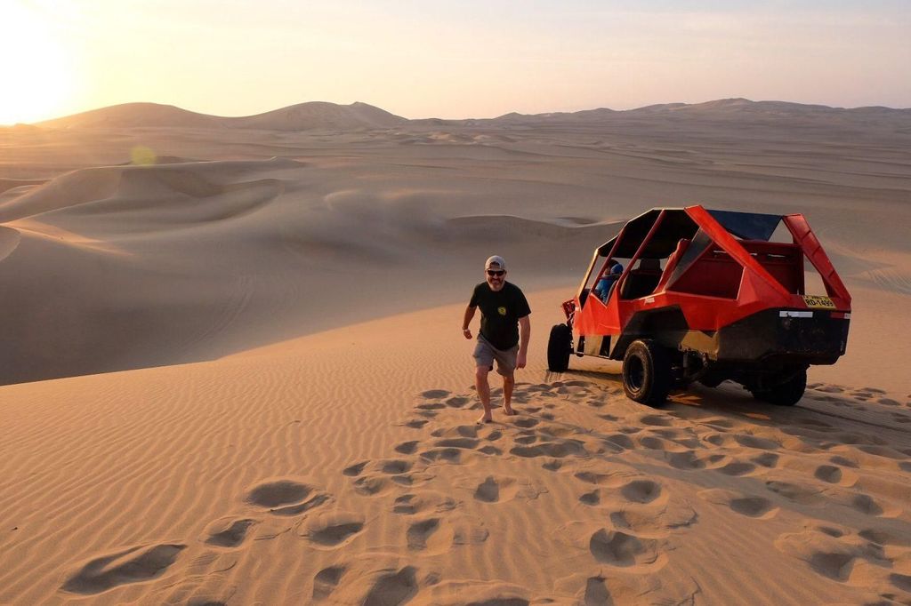 Huacachina: Sandboarding und 4x4 Wüstenabenteuer